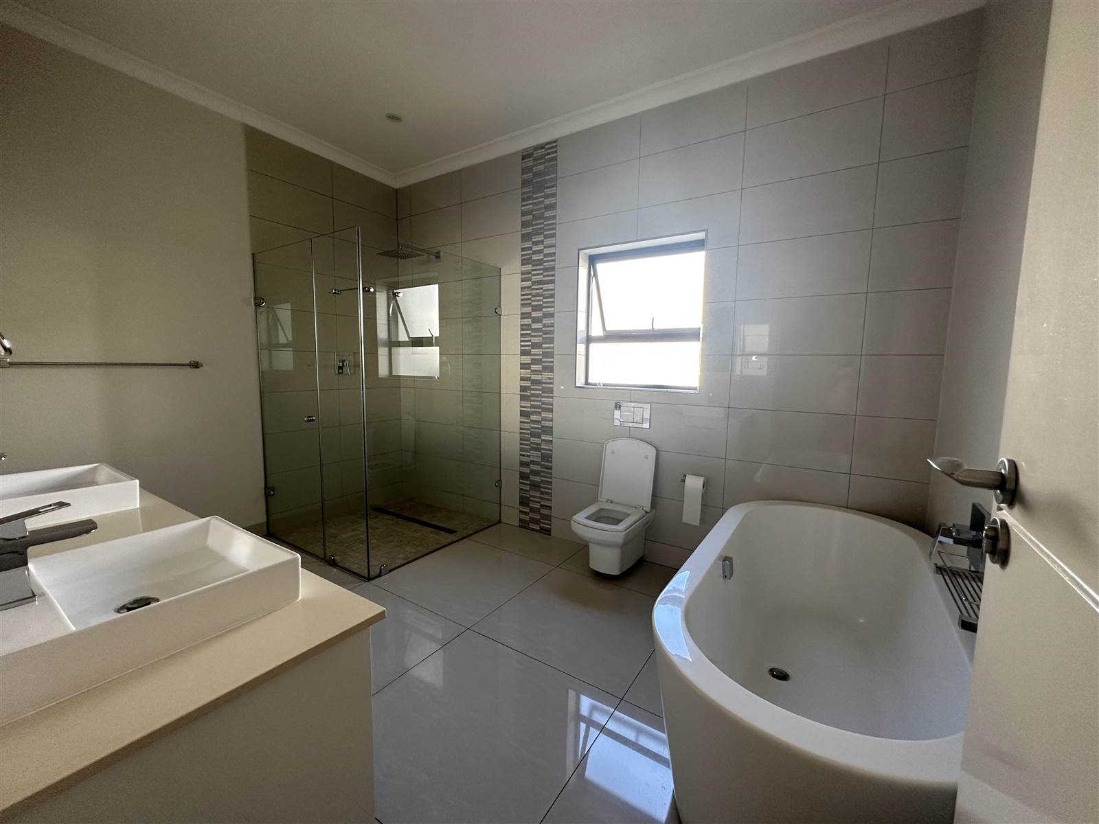 5 Bed Cluster in Rivonia photo number 24