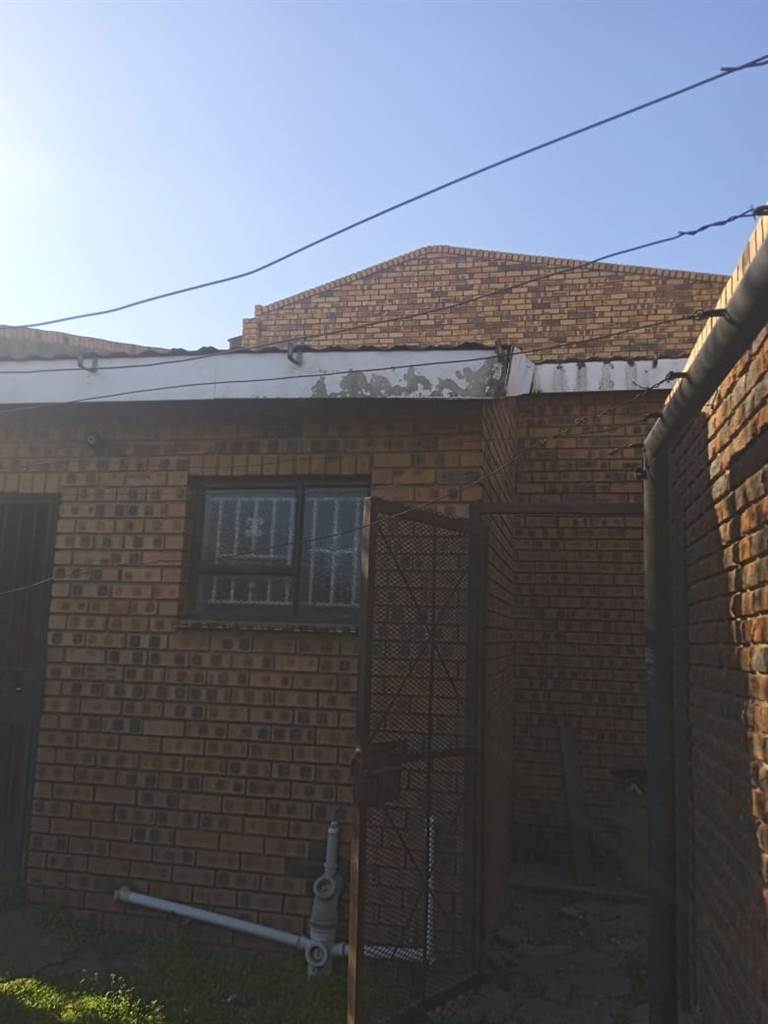 3 Bed House in Standerton photo number 14