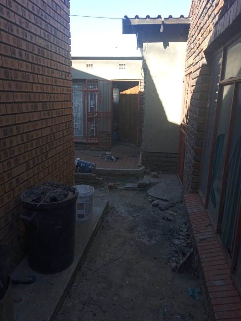 3 Bed House in Standerton photo number 15