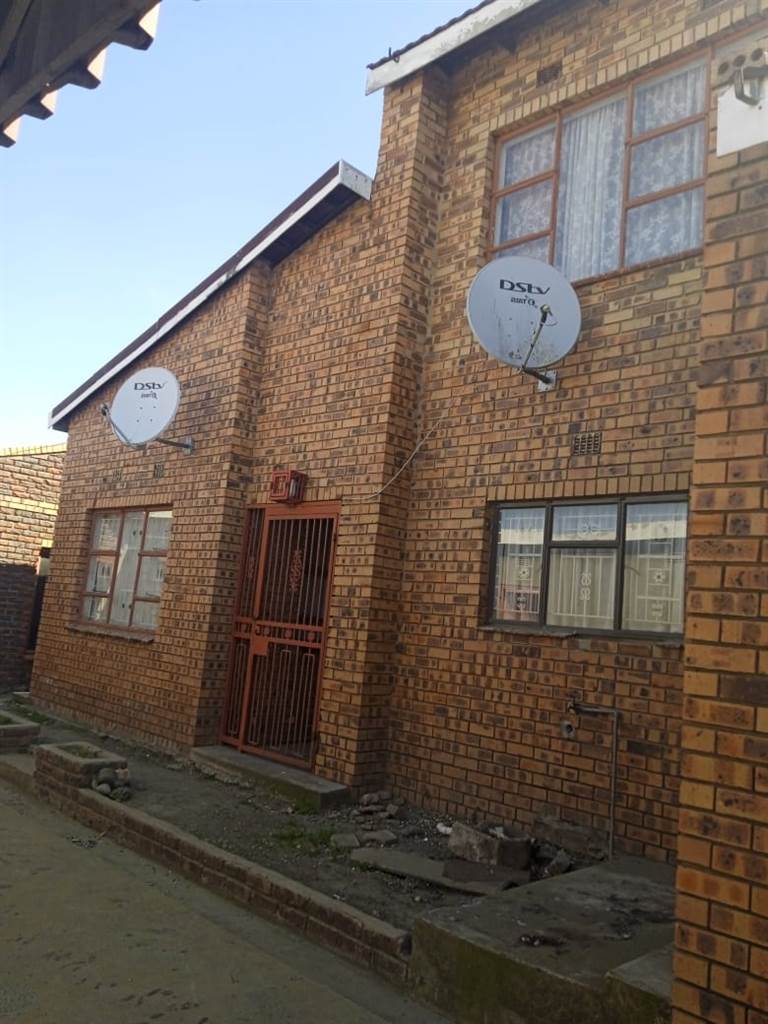 3 Bed House in Standerton photo number 1