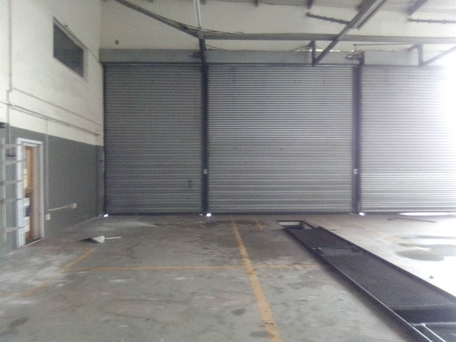 500  m² Commercial space in Halfway House photo number 10