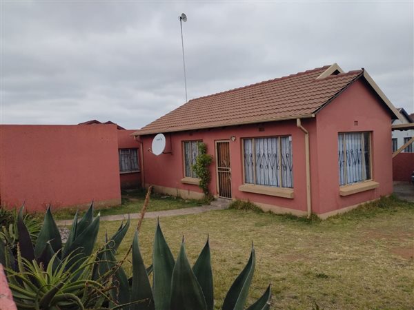 3 Bedroom House 3 Bedroom House