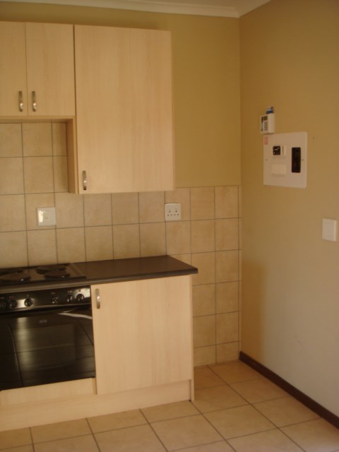 1 Bed Apartment in Bult West photo number 6