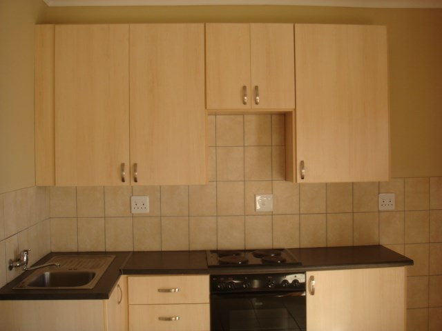 1 Bed Apartment in Bult West photo number 5