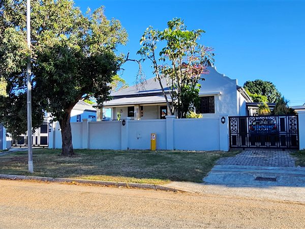 3 Bedroom House 3 Bedroom House