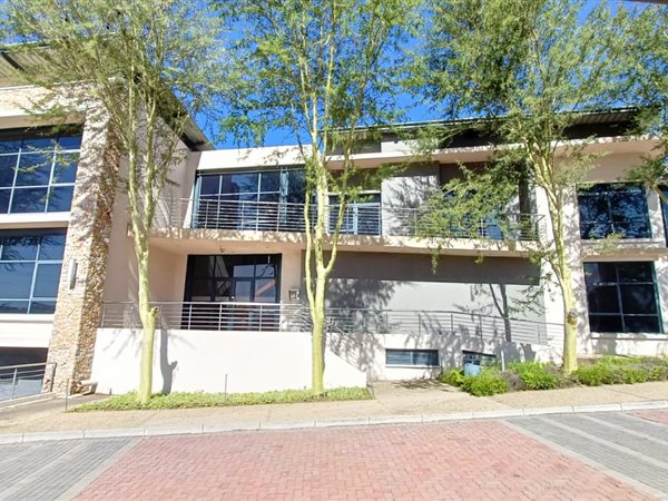 888 m² Commercial space 888 m² Commercial space
