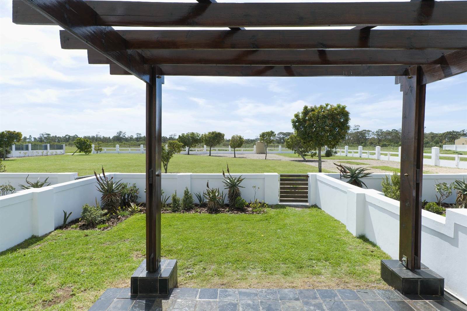 2 Bed House in Parsons Vlei photo number 17