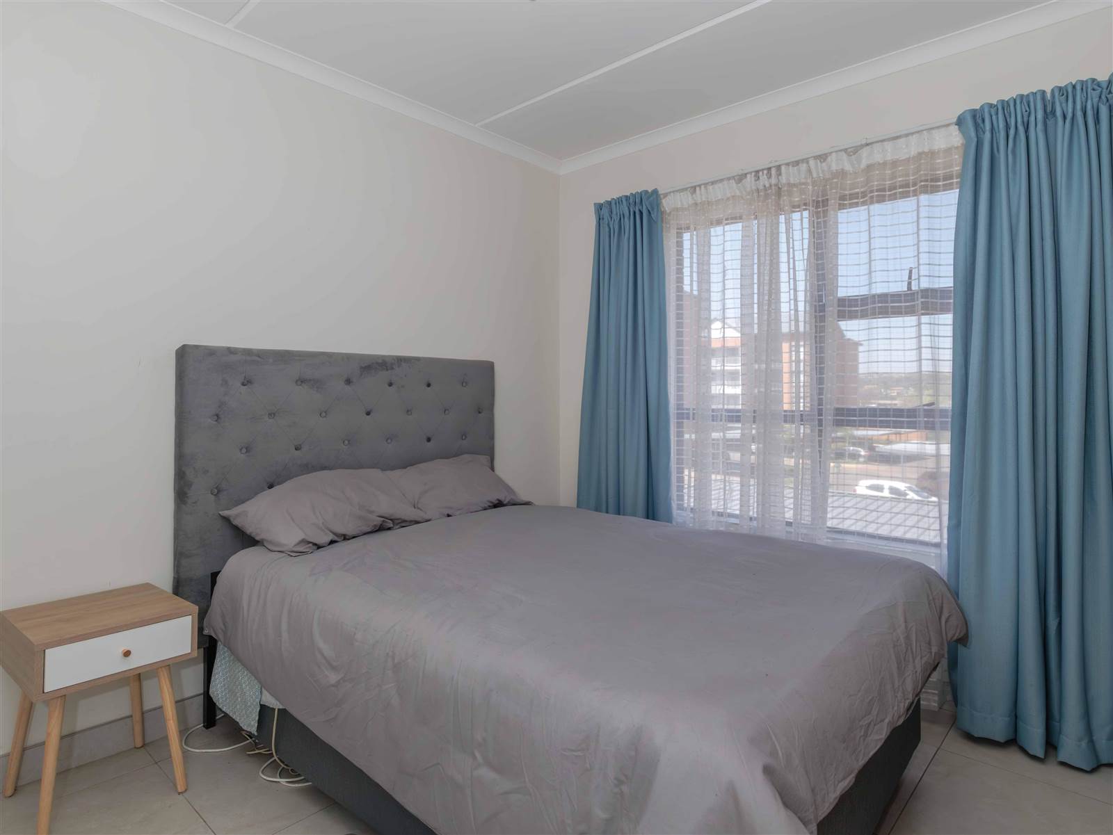 2 Bed Townhouse in Modderfontein photo number 15