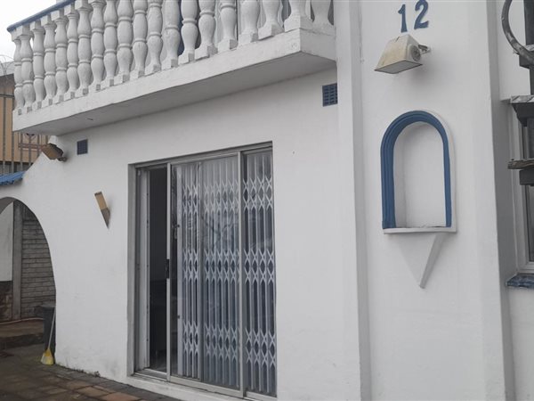 2 Bedroom House 2 Bedroom House