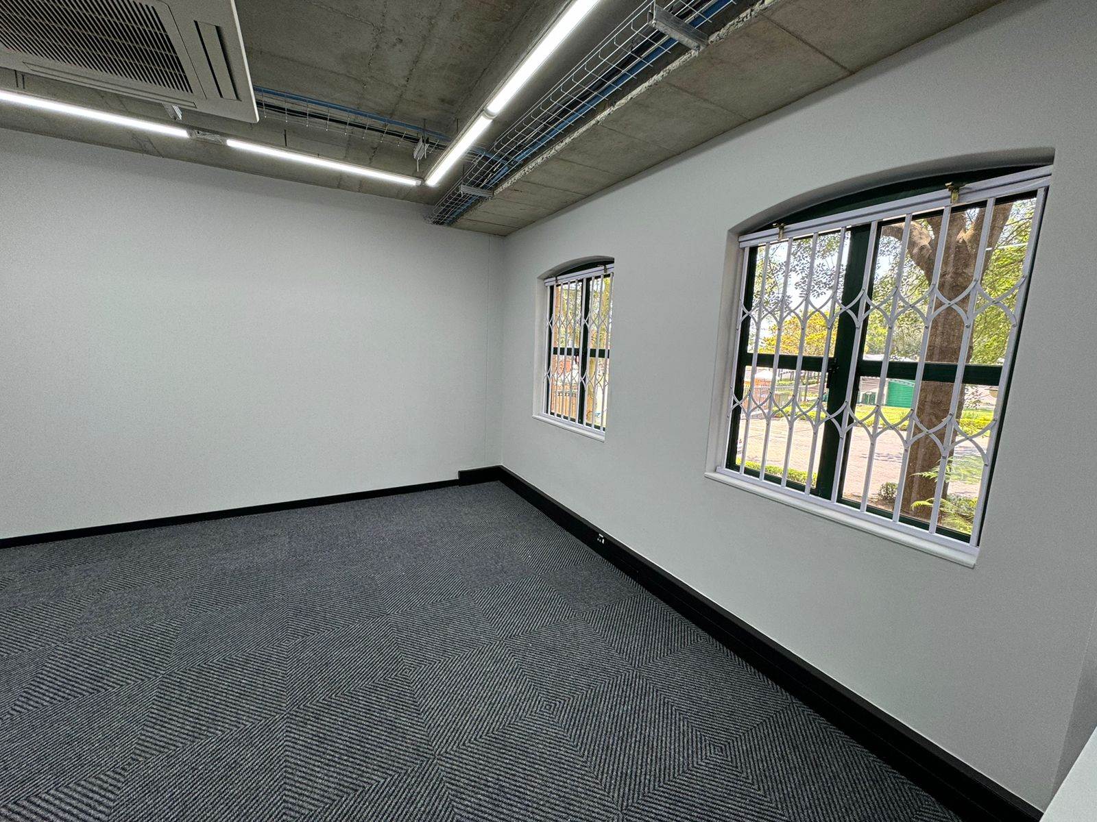 35  m² Commercial space in Sunninghill photo number 14