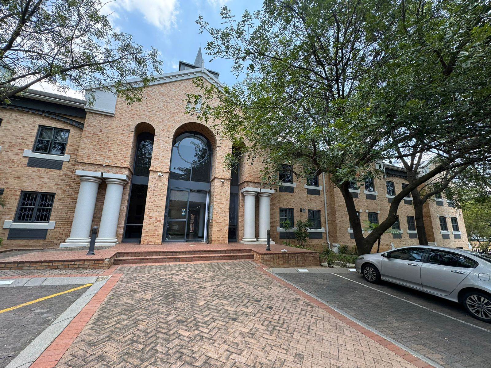 35  m² Commercial space in Sunninghill photo number 1