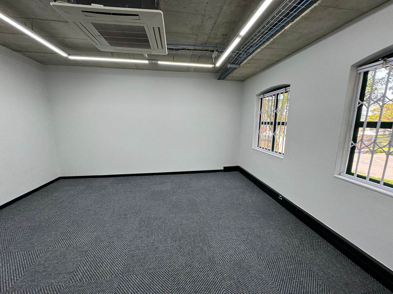 35  m² Commercial space in Sunninghill photo number 13