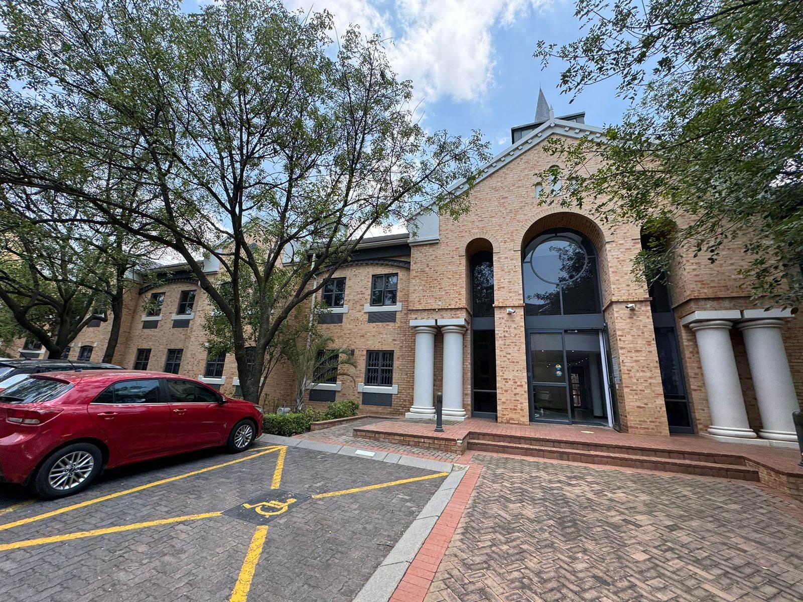 35  m² Commercial space in Sunninghill photo number 3
