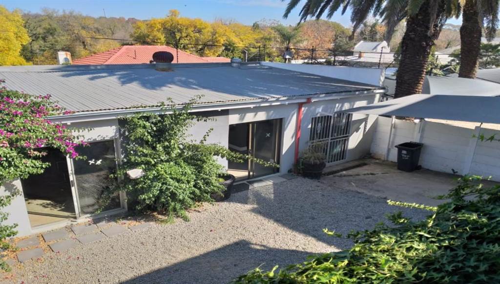 240  m² Office Space in Parkhurst photo number 15