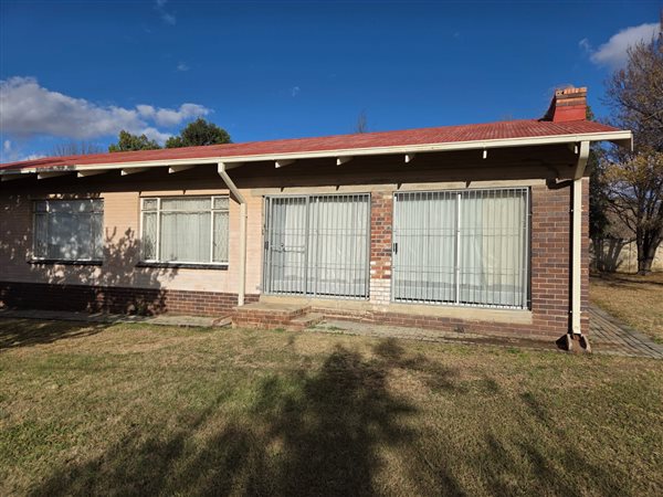3 Bedroom House 3 Bedroom House