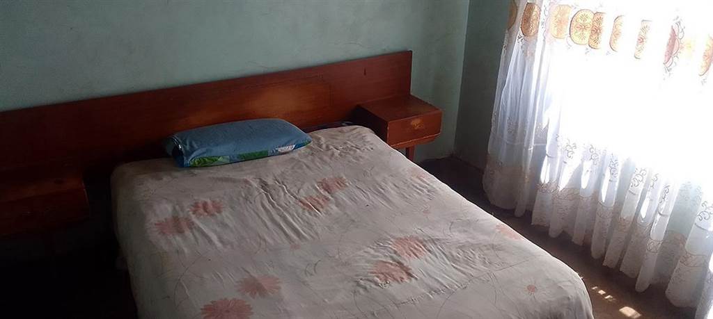 2 Bed House in Sebokeng Zone 11 photo number 12