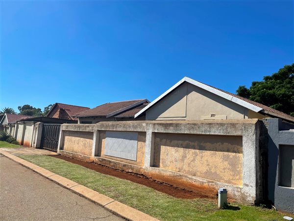 3 Bedroom House 3 Bedroom House