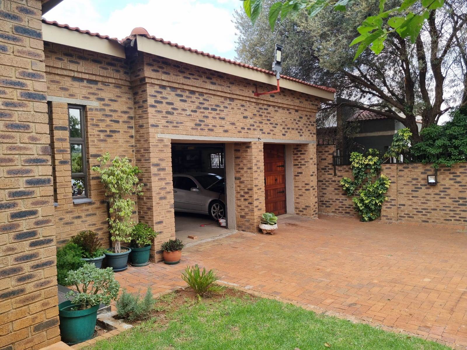4 Bed House in Soweto Central photo number 29