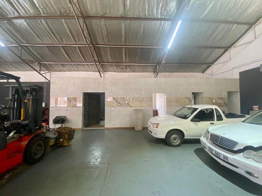 415  m² Industrial space in Klipfontein photo number 9