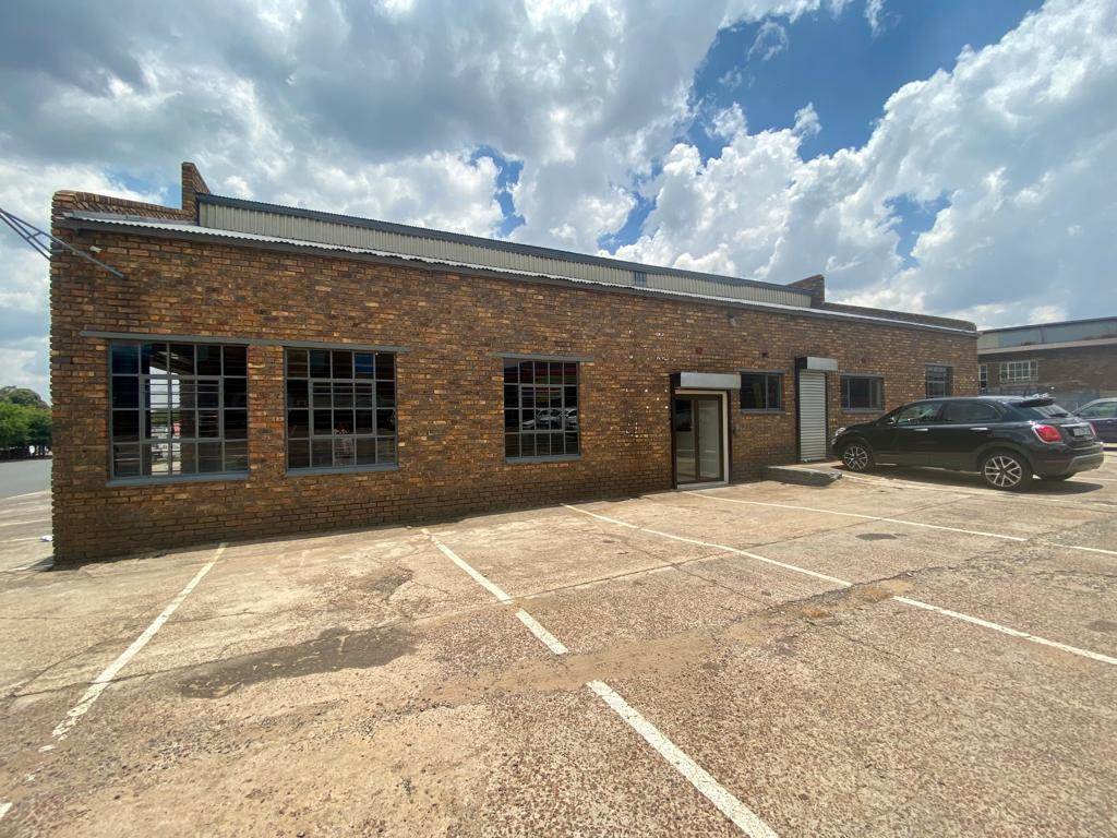 415  m² Industrial space in Klipfontein photo number 2