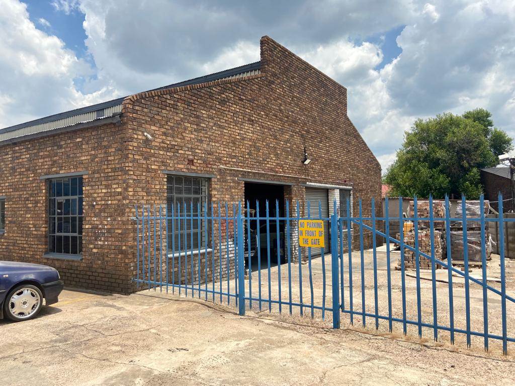 415  m² Industrial space in Klipfontein photo number 27