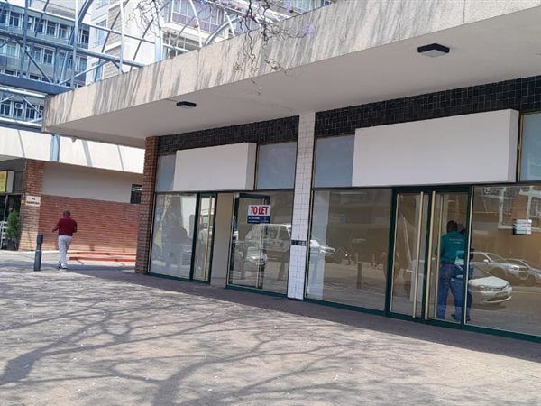 116  m² Retail Space