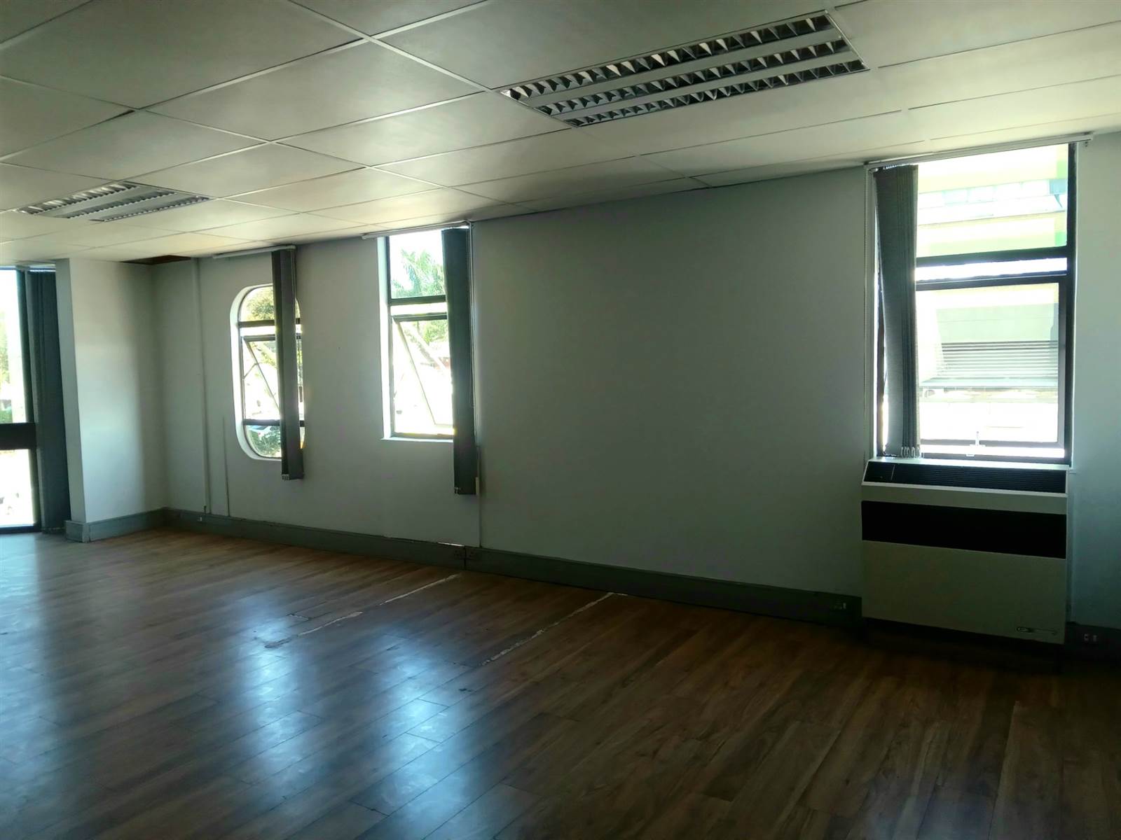 1000  m² Office Space in Pinetown Central photo number 2