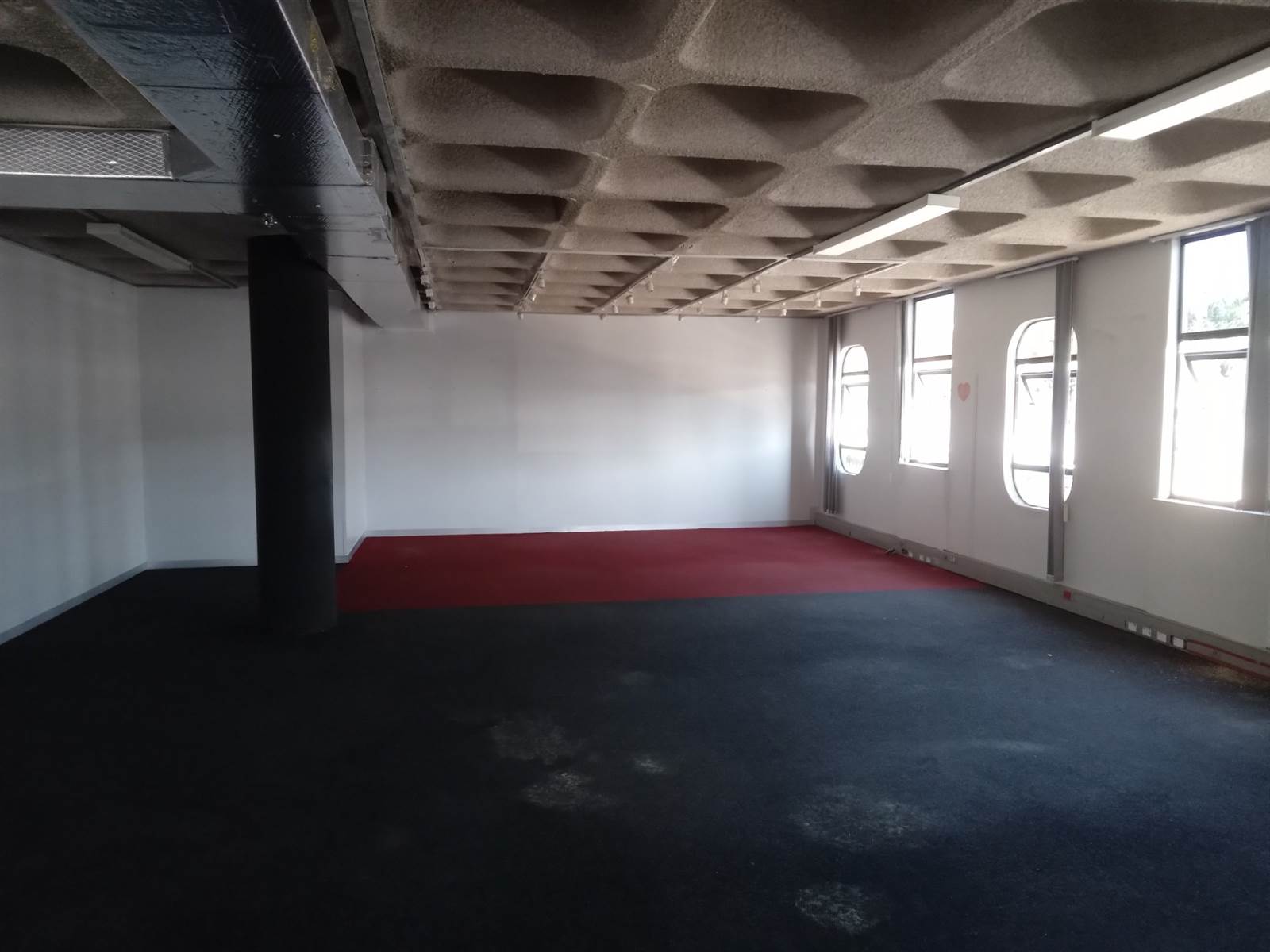 1000  m² Office Space in Pinetown Central photo number 7