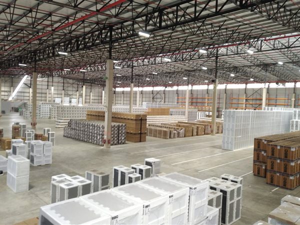 25 700  m² Industrial space