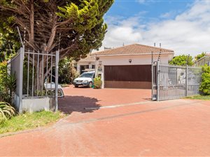 House in Parklands