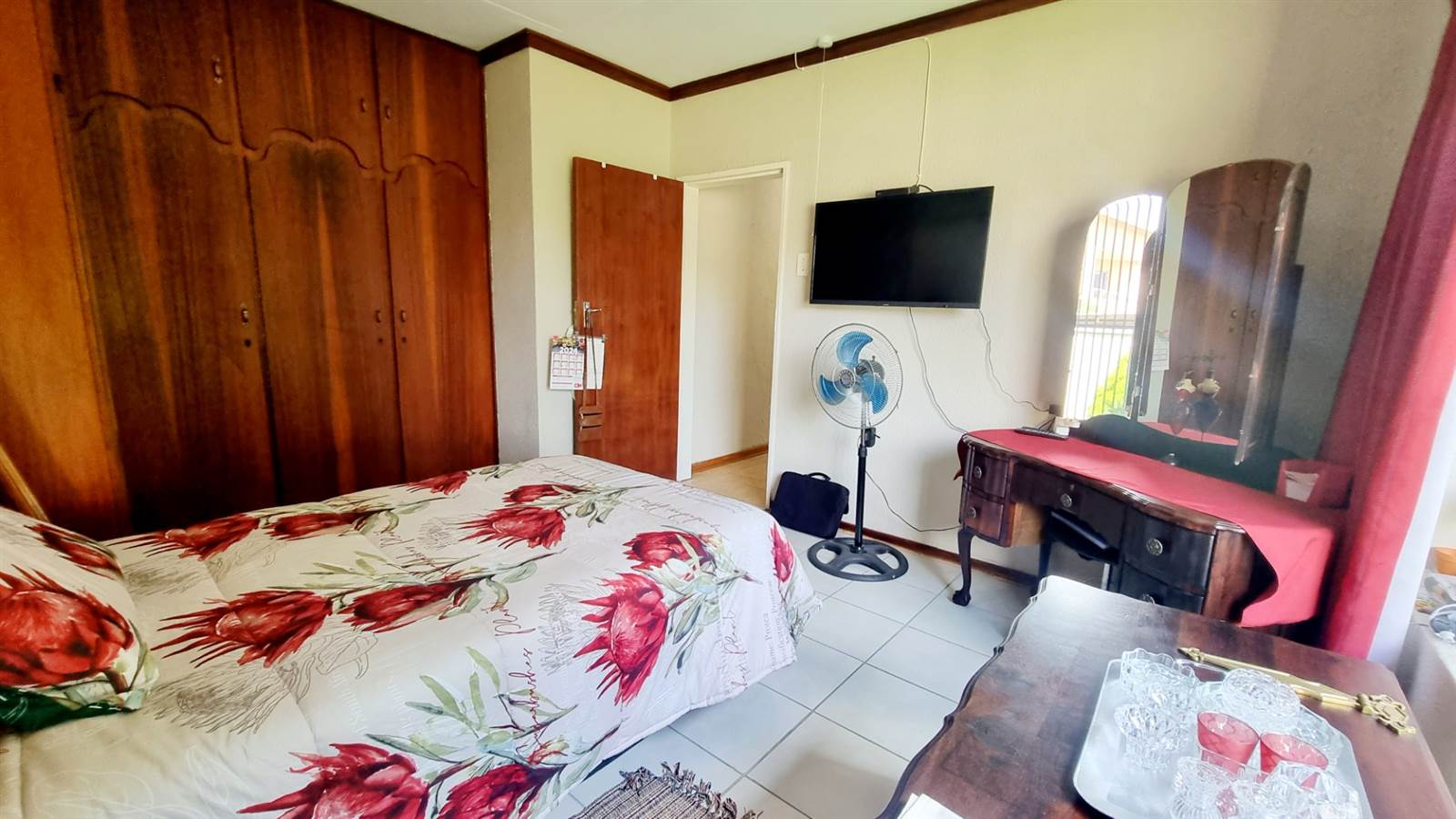 2 Bed Townhouse in Ventersdorp photo number 6