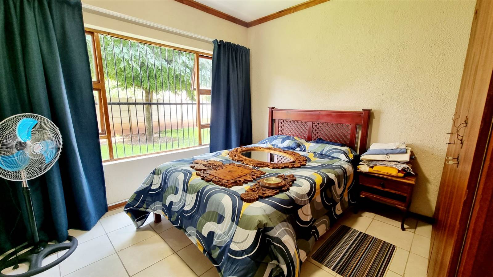 2 Bed Townhouse in Ventersdorp photo number 10