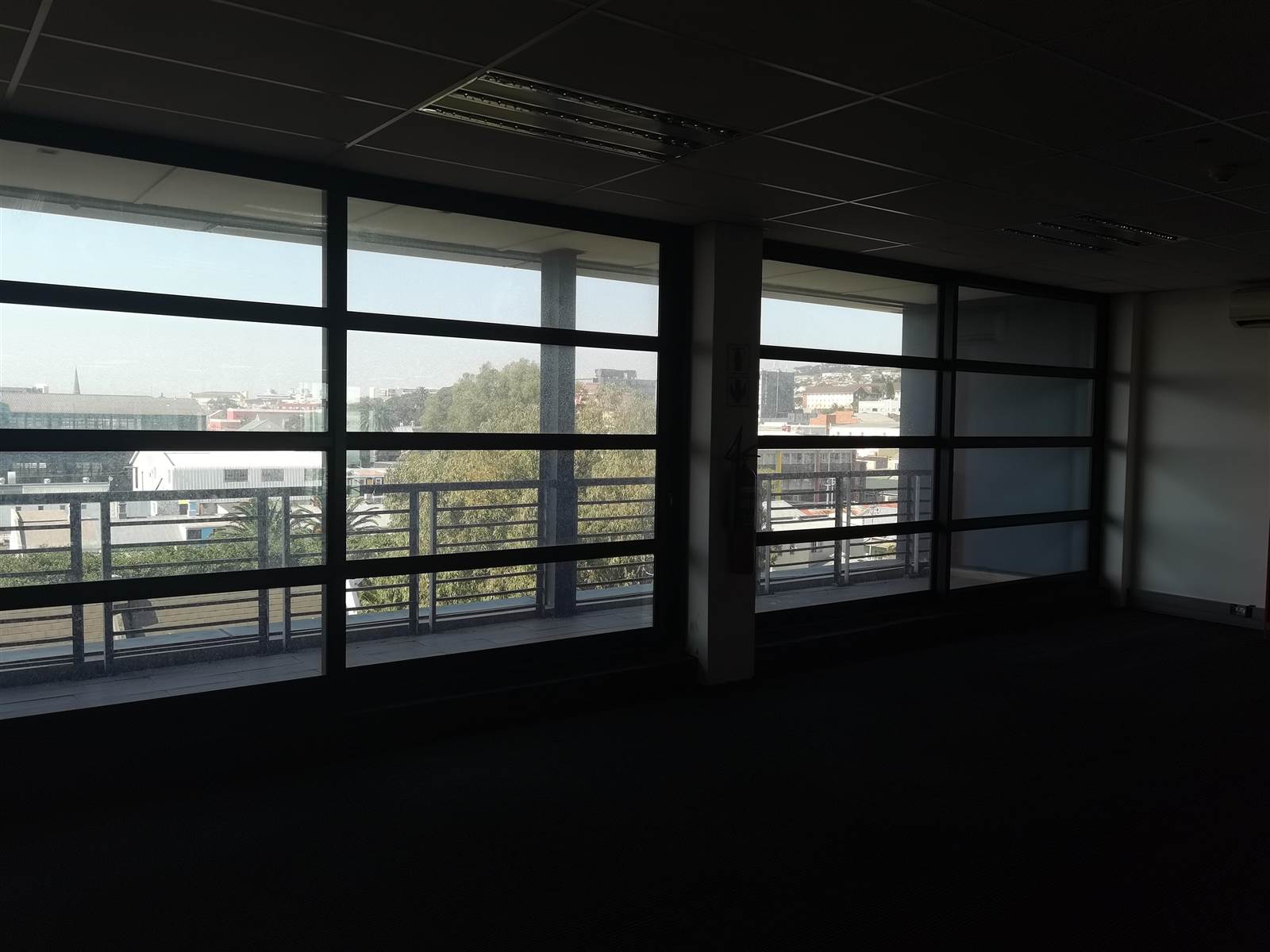 1000  m² Commercial space in Woodstock photo number 20