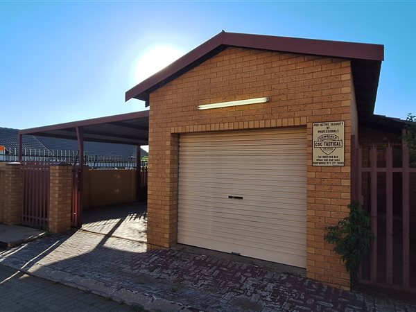 3 Bedroom House 3 Bedroom House