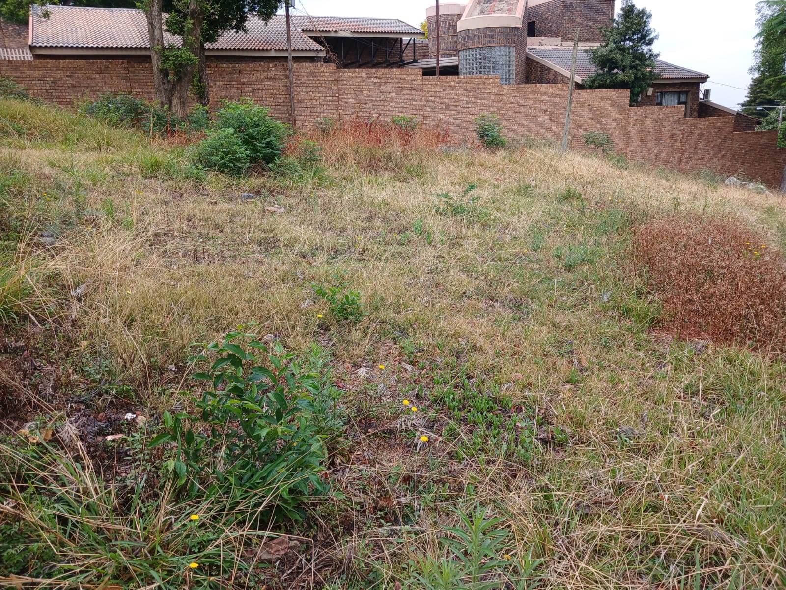 1000 m² Land available in Waterkloof Ridge photo number 1