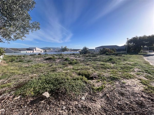 863 m² Land available in Saldanha
