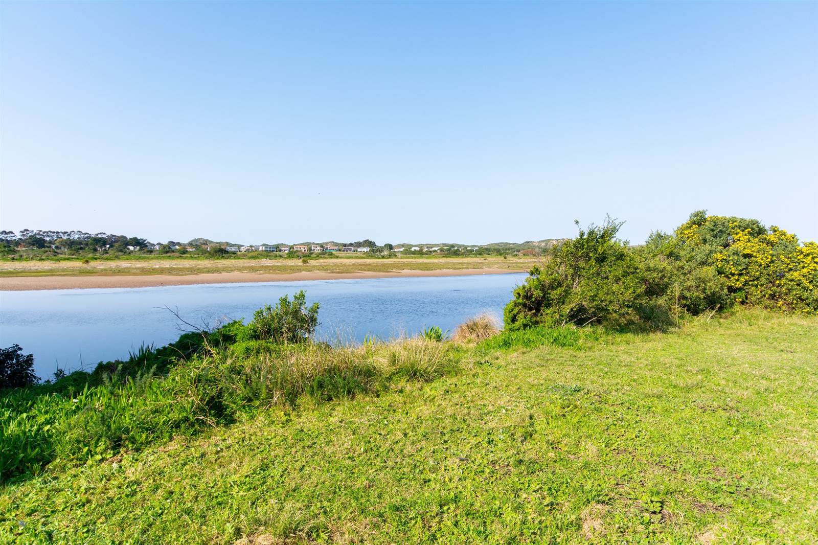 1616 m² Land available in Keurboomstrand photo number 10