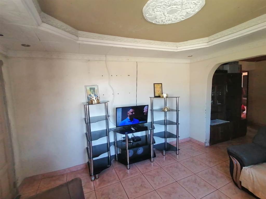 3 Bed House in Inanda photo number 5