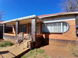 7 Bed House in Bezuidenhout Valley