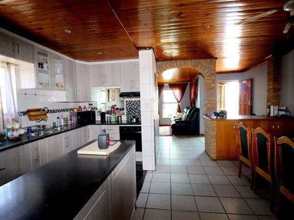 4 Bed House in Delft