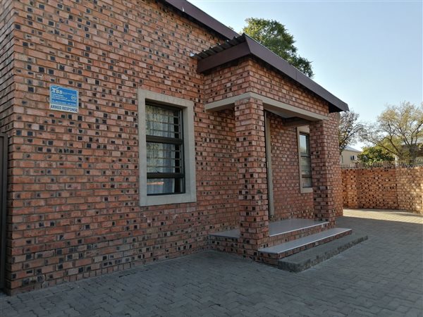 2 Bed Townhouse in Kimberley