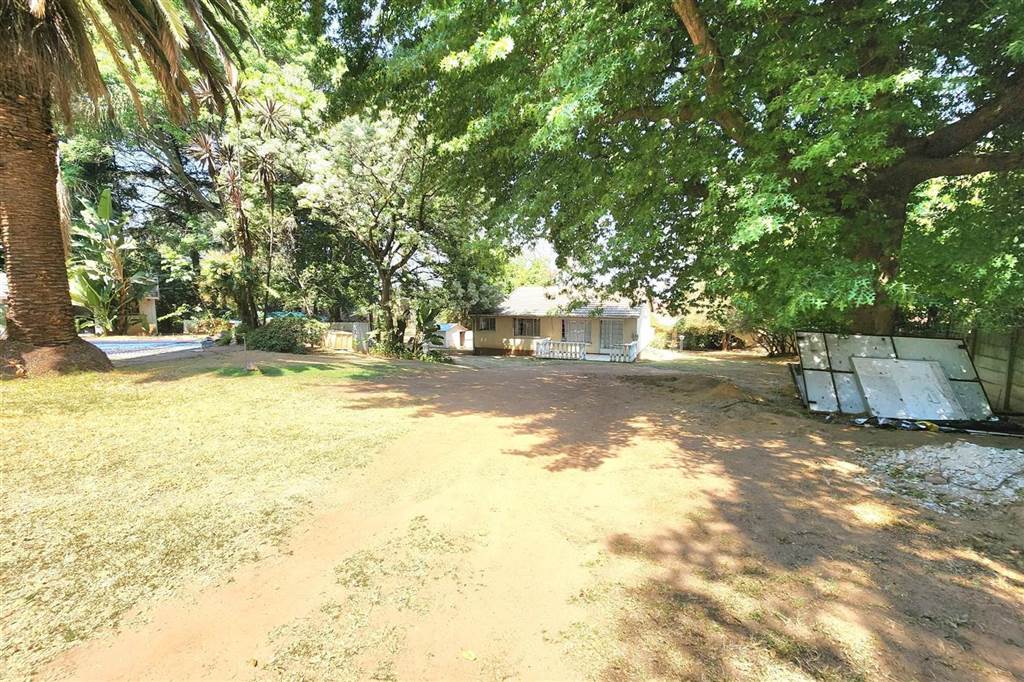 3881 m² Land available in Bryanston photo number 6