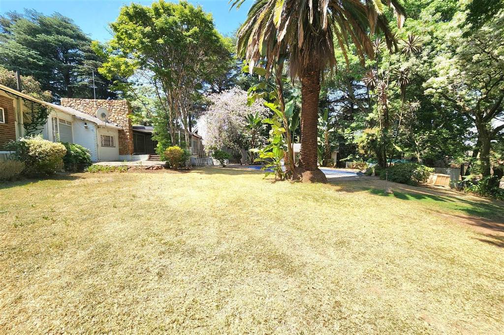 3881 m² Land available in Bryanston photo number 1