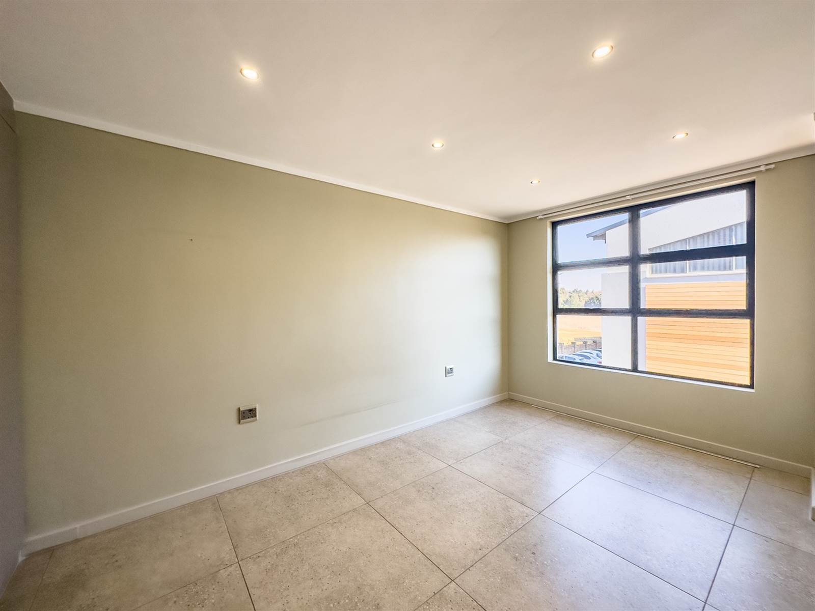 2 Bed Townhouse in Ebotse Estate photo number 18