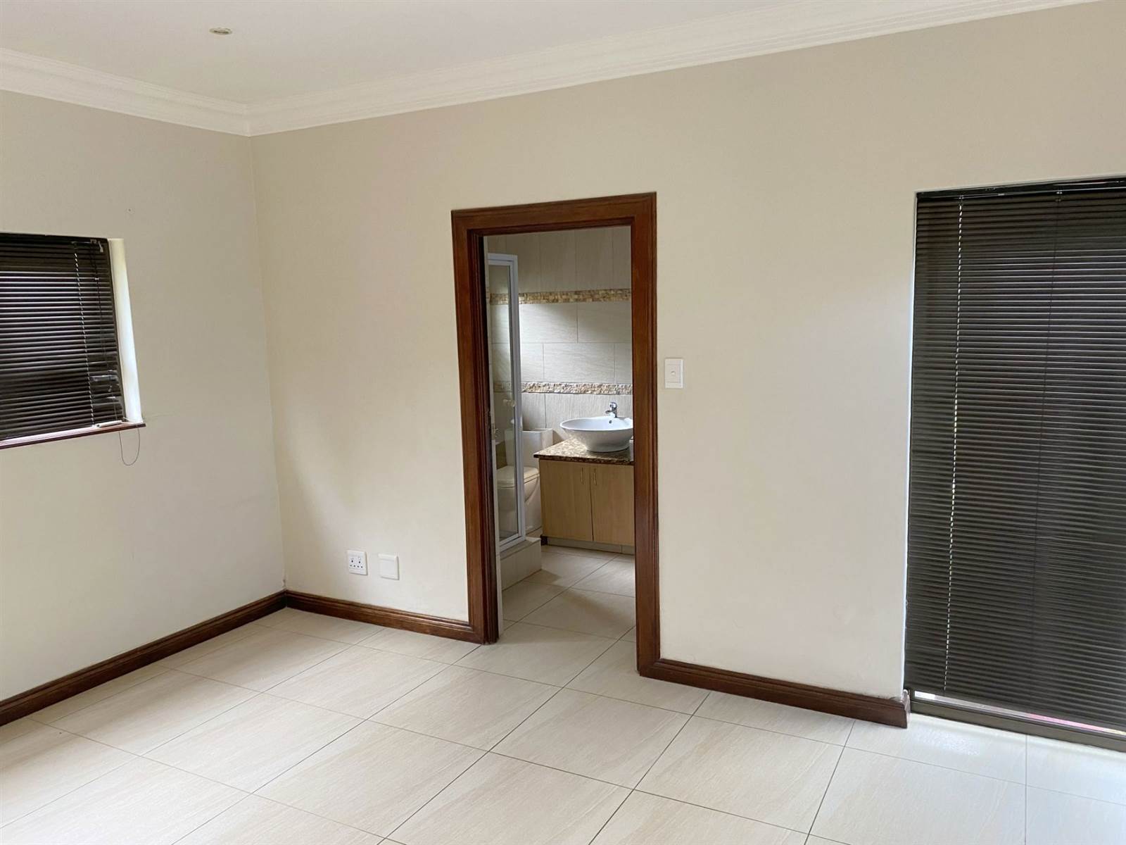 3 Bed House in Kungwini Country Estate photo number 14