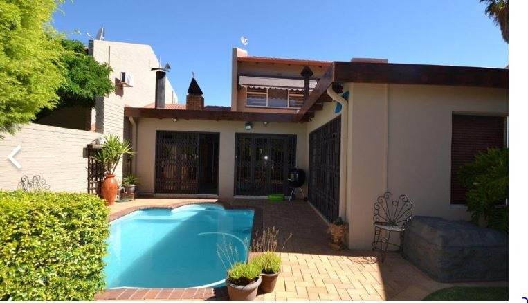 3 Bed Townhouse in Jan Cilliers Park photo number 30