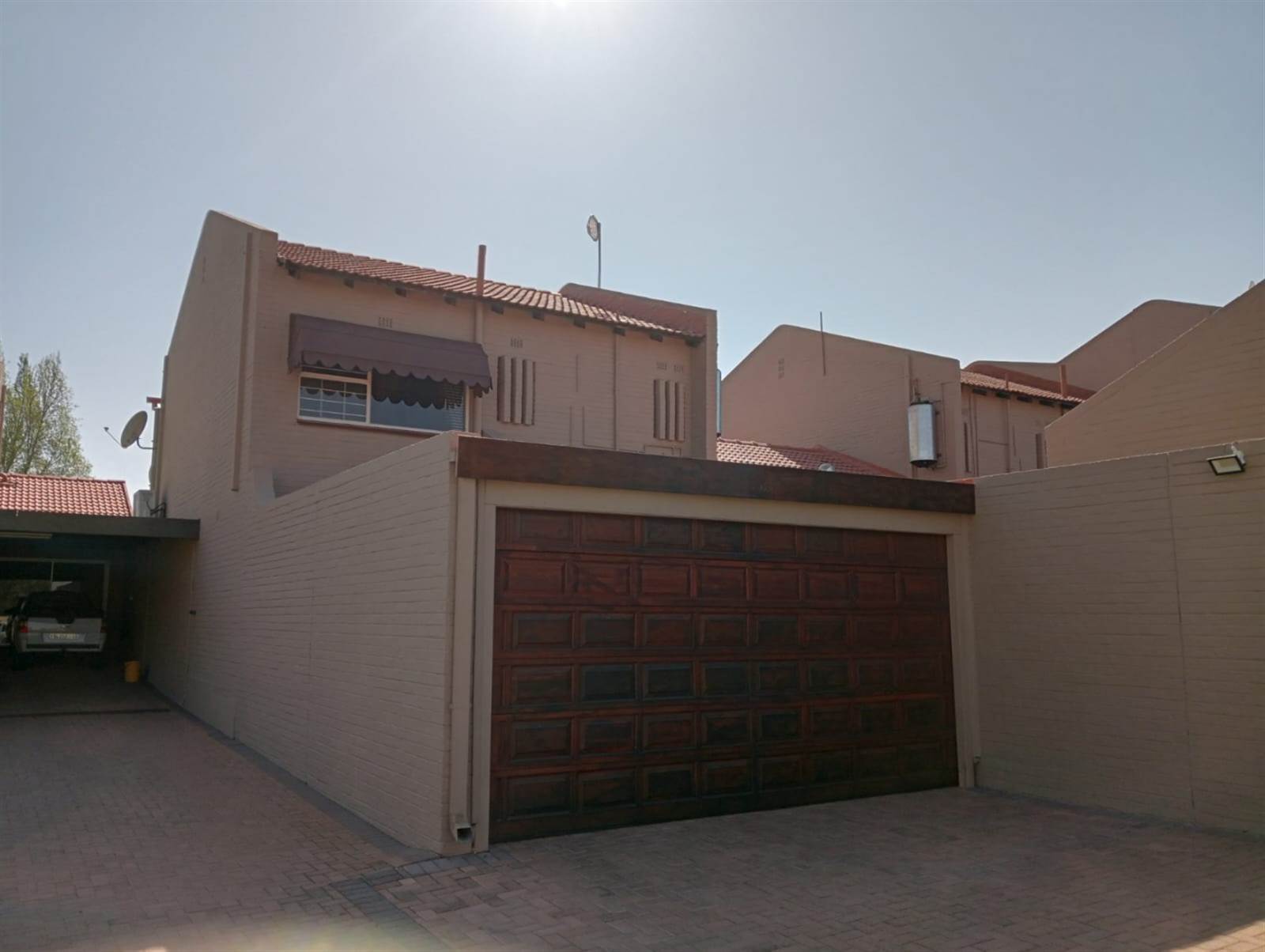 3 Bed Townhouse in Jan Cilliers Park photo number 11