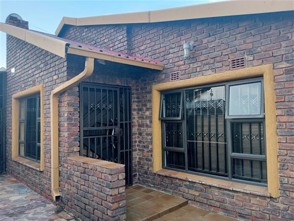 3 Bedroom House 3 Bedroom House