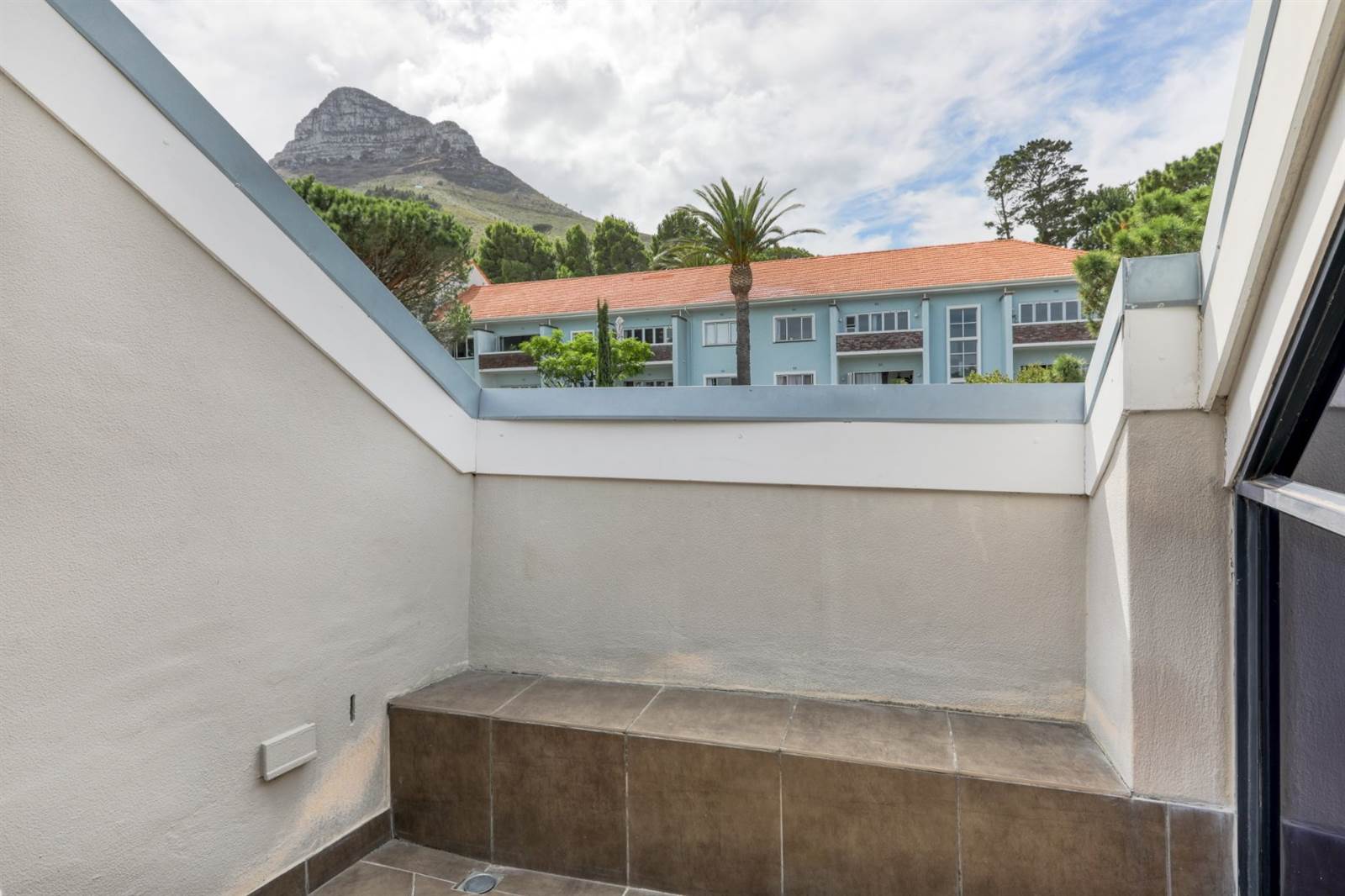 2 Bed Apartment in Camps Bay photo number 21