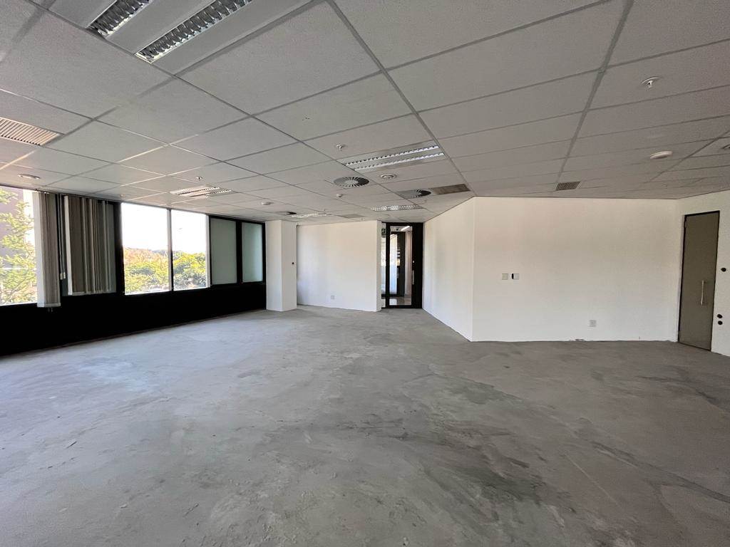 587  m² Commercial space in Menlyn photo number 13